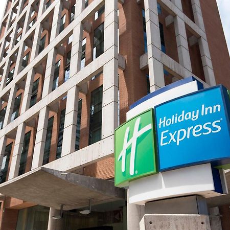 Holiday Inn Express Santiago Las Condes By Ihg Ngoại thất bức ảnh
