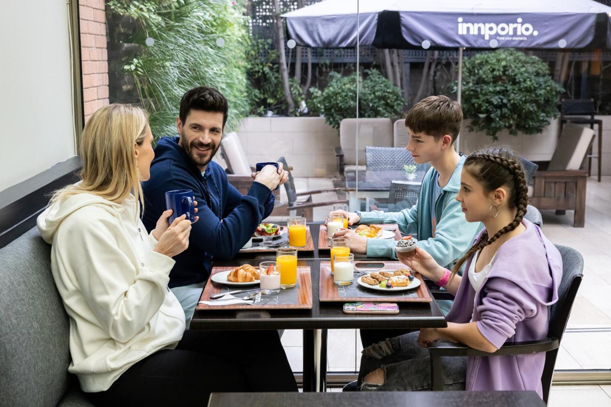 Holiday Inn Express Santiago Las Condes By Ihg Ngoại thất bức ảnh