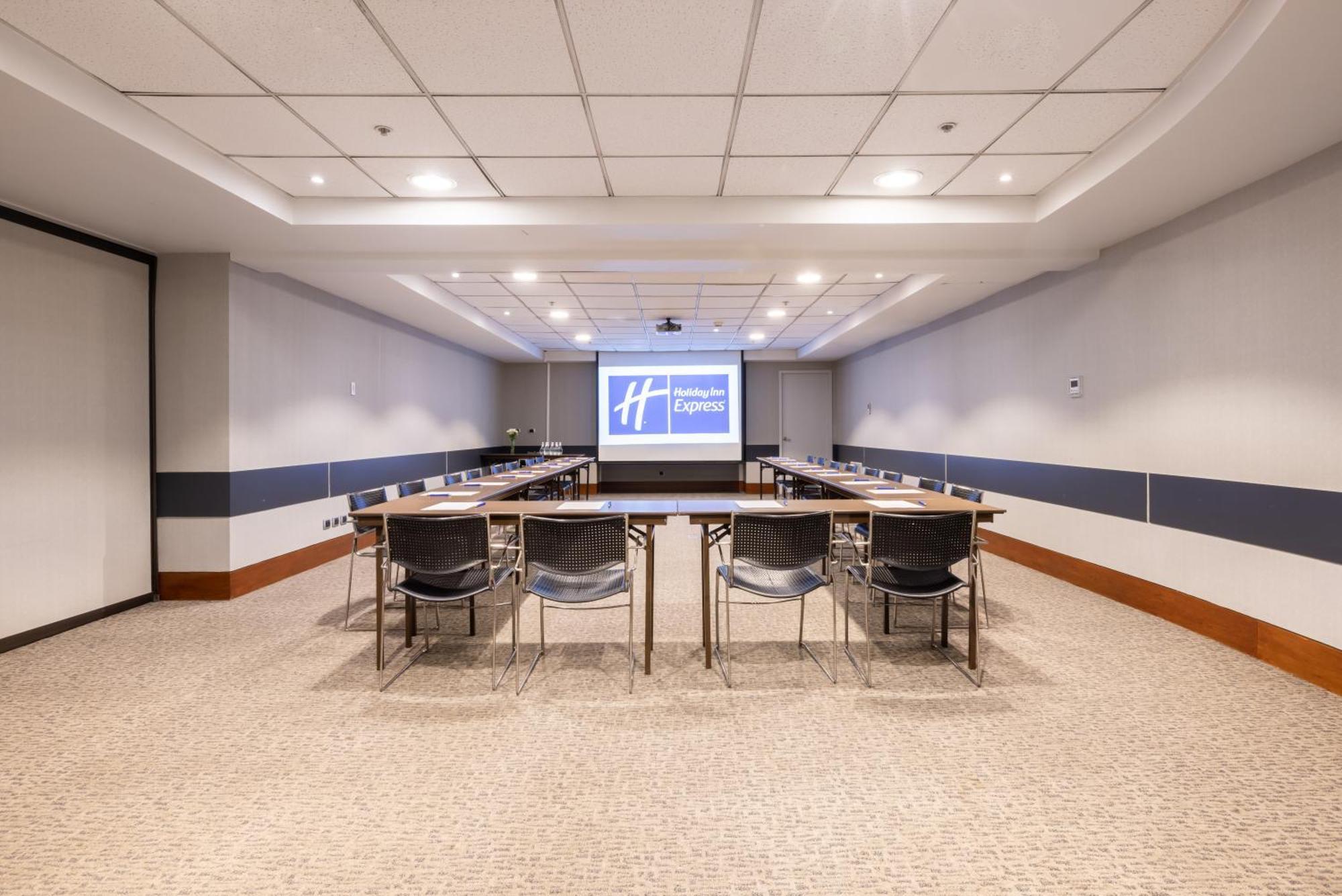Holiday Inn Express Santiago Las Condes By Ihg Ngoại thất bức ảnh