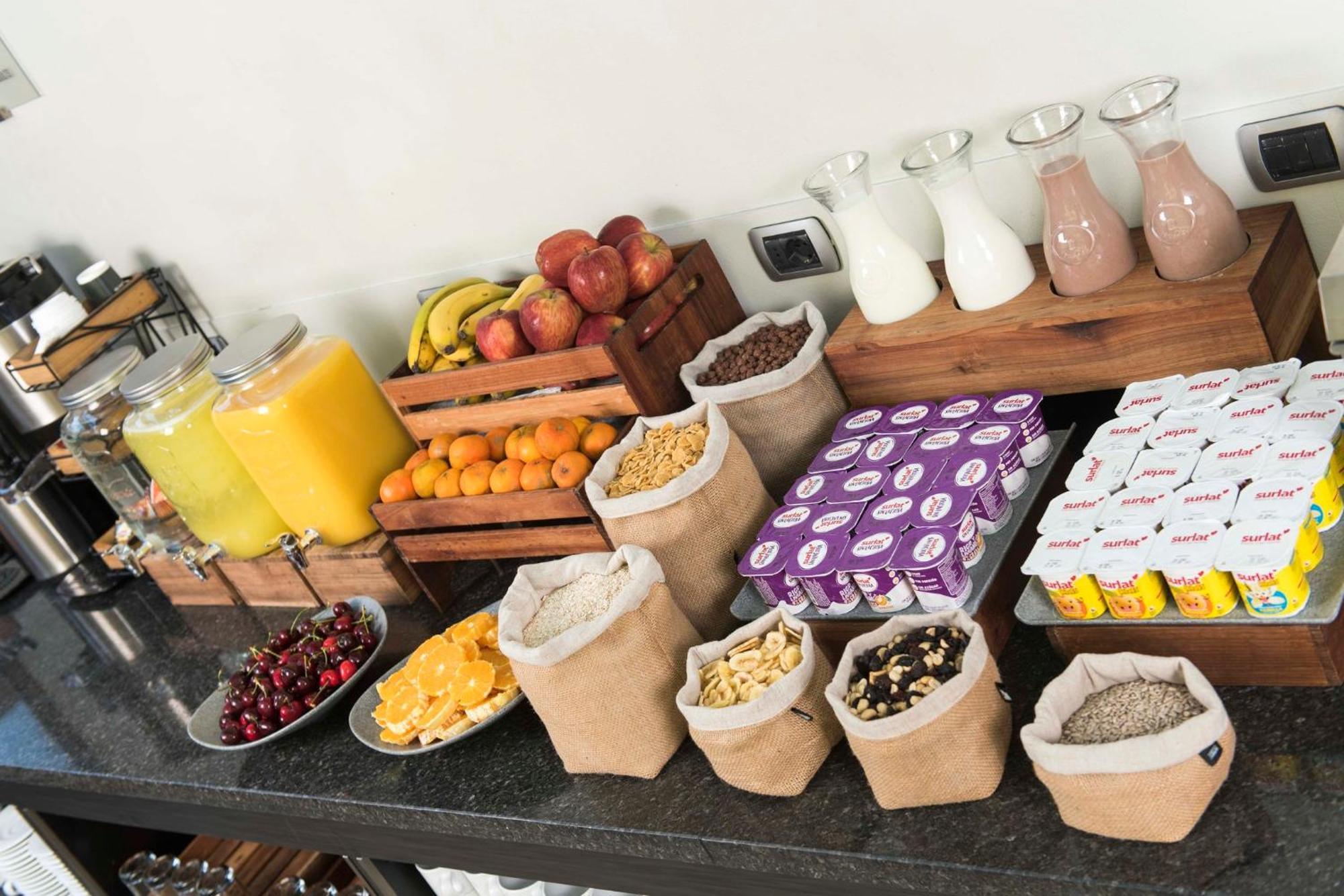 Holiday Inn Express Santiago Las Condes By Ihg Ngoại thất bức ảnh