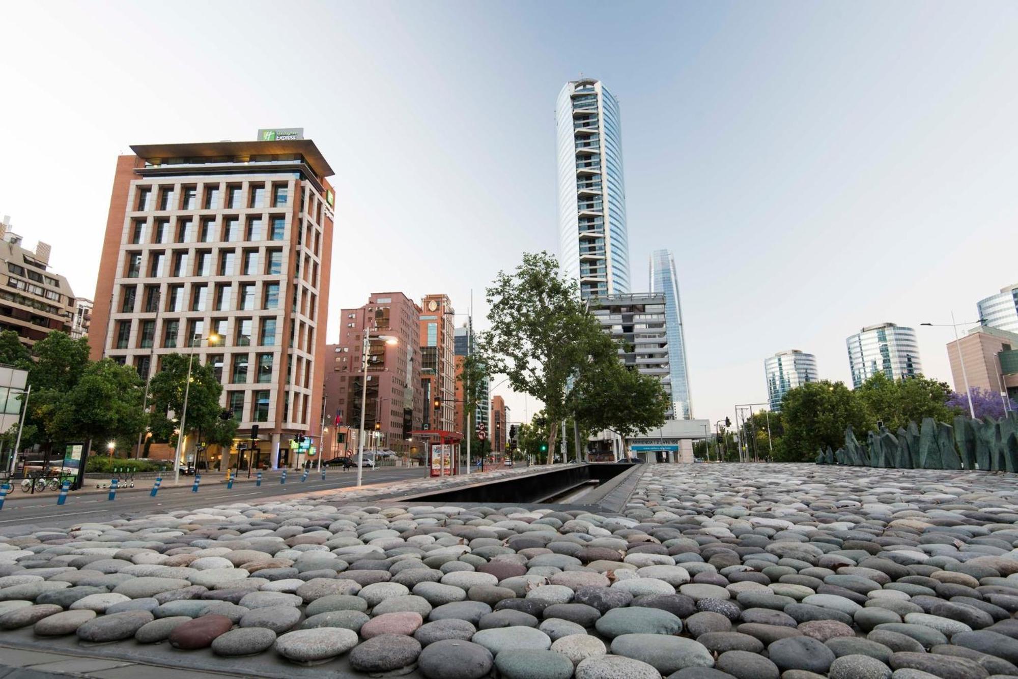 Holiday Inn Express Santiago Las Condes By Ihg Ngoại thất bức ảnh